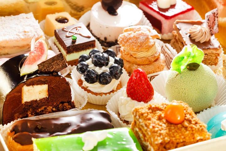 Un large éventail de douceurs sucrées.